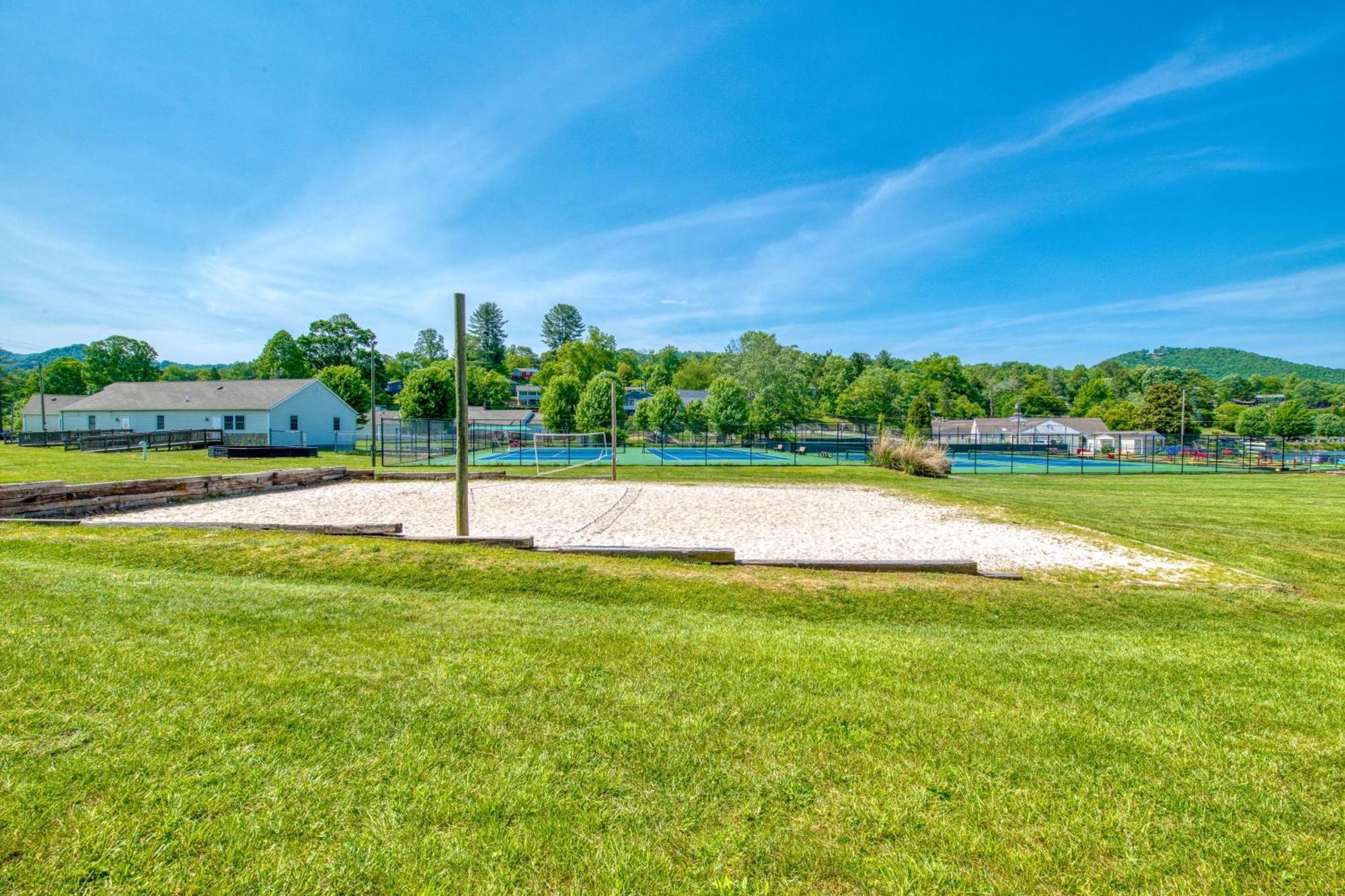 Campground Apts Lake Junaluska Pokoj fotografie